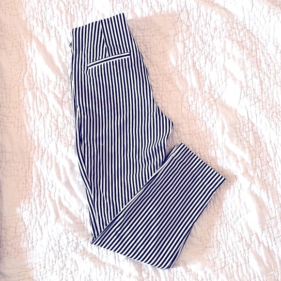 “A New Day” black and white side zip stripe crop pant. - Picture 2 of 5